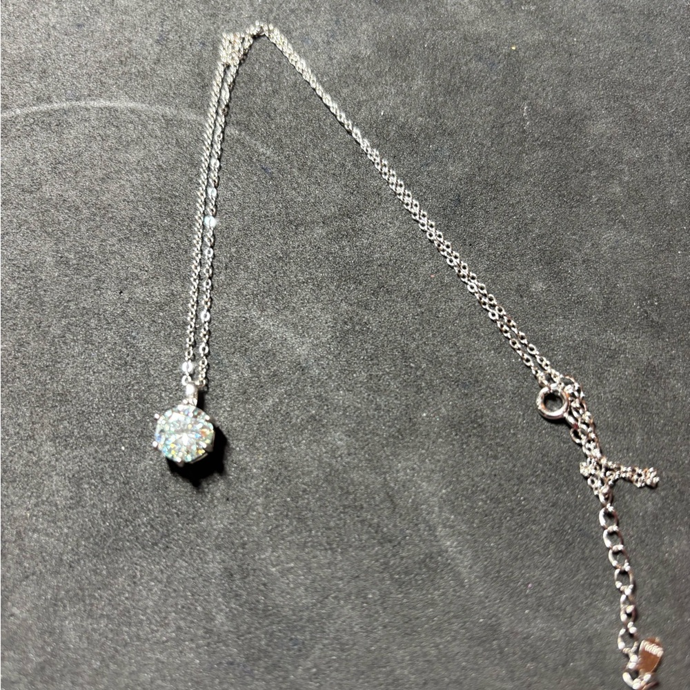 Gorgeous 2CT Moissanite Pendant Necklace 925 SS GRA certified - Picture 7 of 14